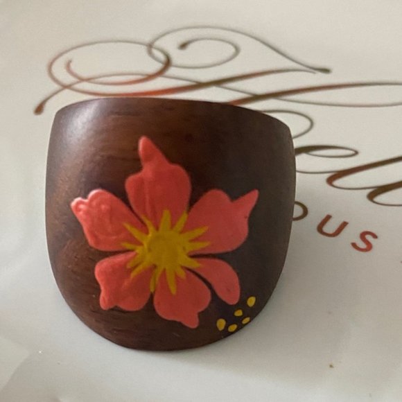 BOHO Wooden Earthy Flower Ring NWOT - Picture 2 of 3
